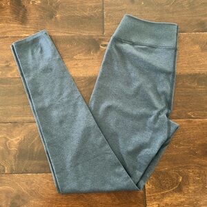 NWOT Uniqlo Airism Leggings, Size M, Stone Blue Color